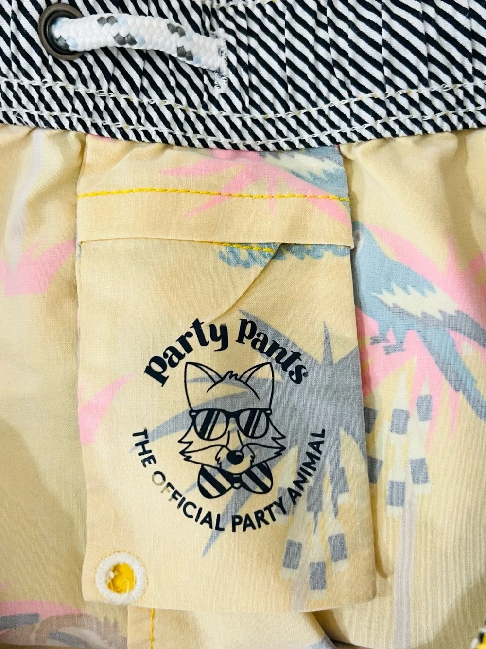 N/A yellow men’s